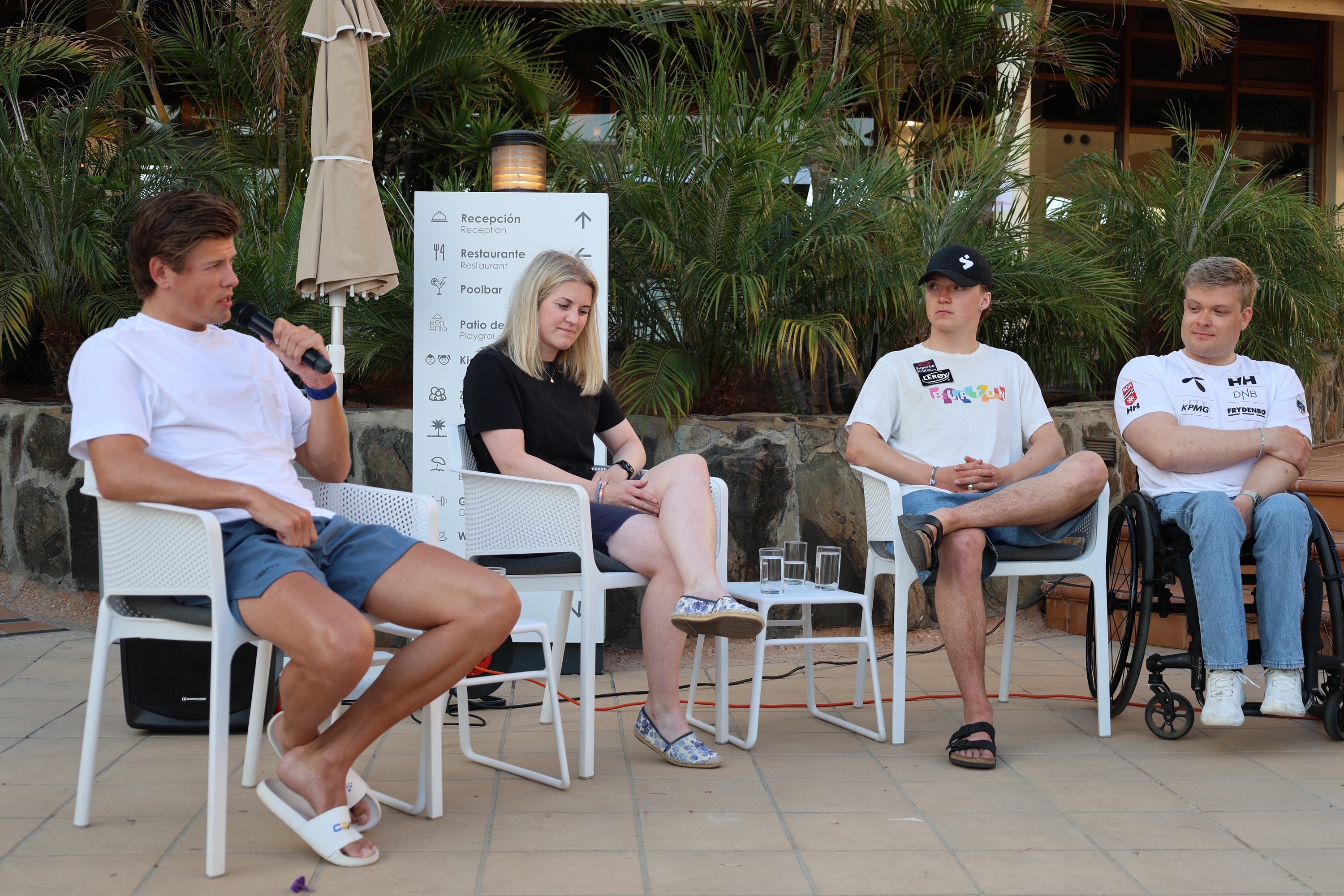 Utøverpanel med (fra v) Johannes Høsflot Klæbo, Kristin Skaslien, Øyvind Kirkhus og Jesper Saltvik Pedersen (foto: Geir Owe Fredheim).