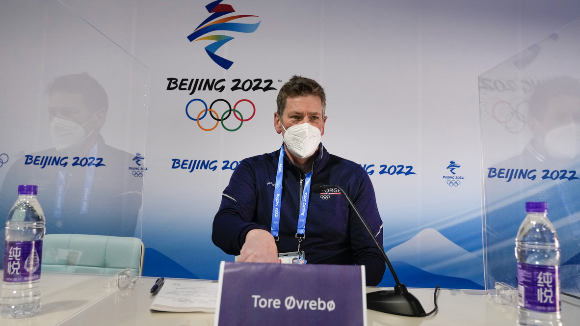 Toppidrettssjef Tore Øvrebø under pressekonferansen i Beijing torsdag 3. februar. 